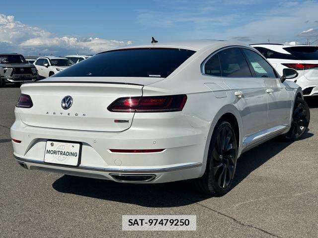 VolksWagen ARTEON 2019-04 7818614-4