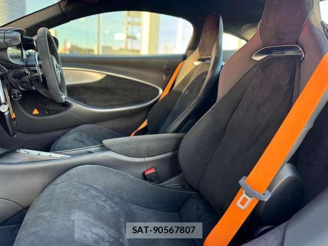 McLaren Artura 2023-10 7823255-11