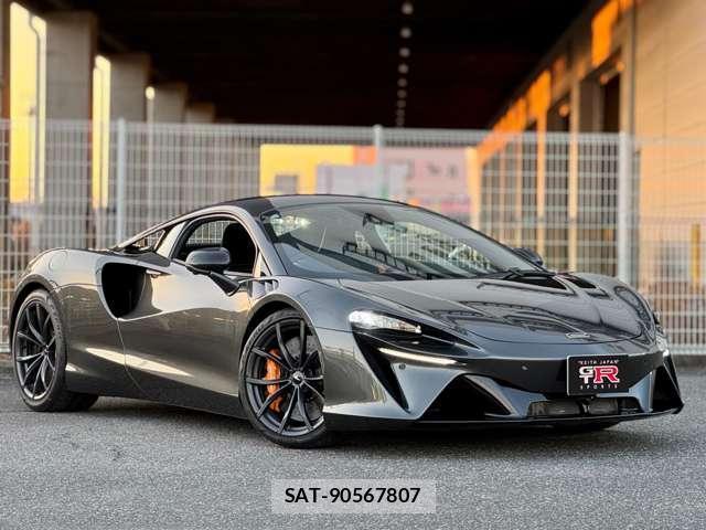 McLaren Artura 2023-10 7823255-5