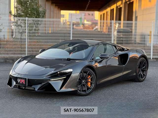 McLaren Artura 2023-10 7823255-6