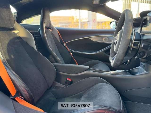McLaren Artura 2023-10 7823255-9