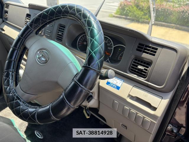 Daihatsu ATRAI WAGON 2009-11 7819698-6