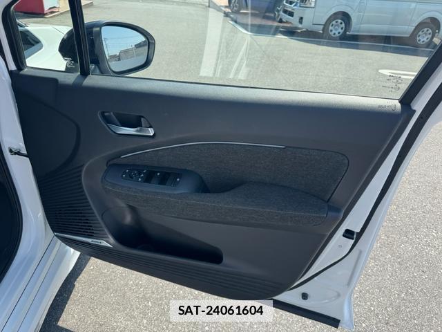 Nissan AURA 2022-09 7816791-18