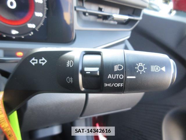 Nissan AURA 2021-11 7820522-3