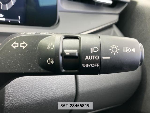 Nissan AURA 2022-11 7822398-15