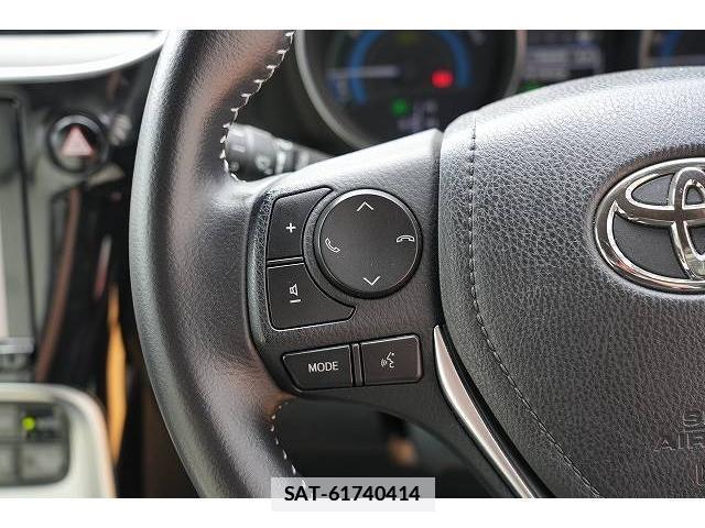 Toyota AURIS 2016-06 7815787-11