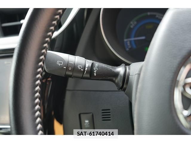 Toyota AURIS 2016-06 7815787-19