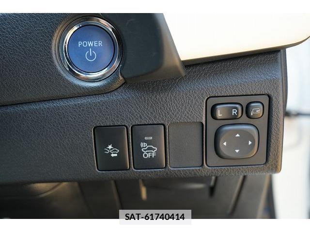 Toyota AURIS 2016-06 7815787-9