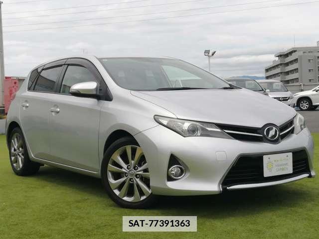 Toyota AURIS 2013-03 7819982-0