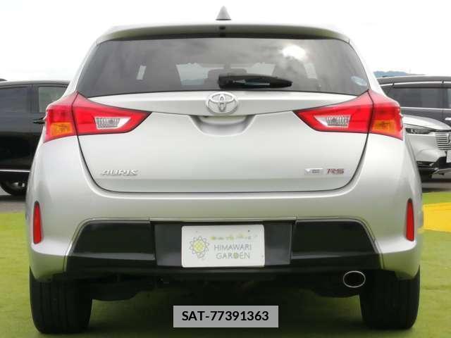 Toyota AURIS 2013-03 7819982-17