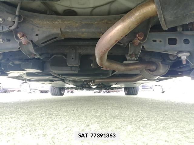 Toyota AURIS 2013-03 7819982-8