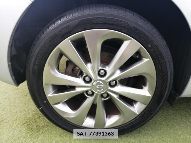 Toyota AURIS 2013-03 7819982-9
