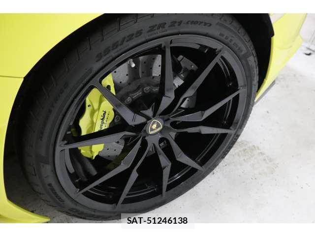 Lamborghini Aventador 2014-10 7817019-15