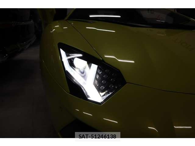 Lamborghini Aventador 2014-10 7817019-17