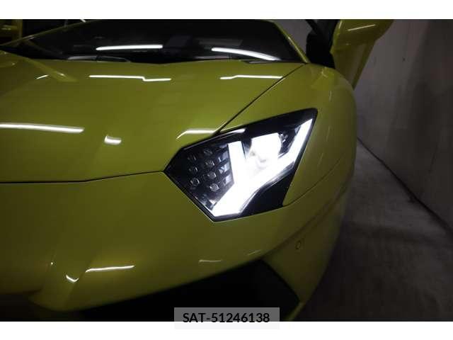 Lamborghini Aventador 2014-10 7817019-18