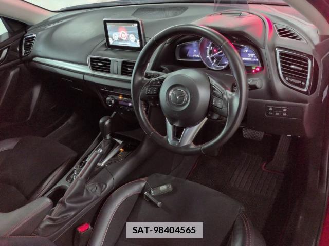 Mazda AXELA SPORT 2015-04 7816136-2