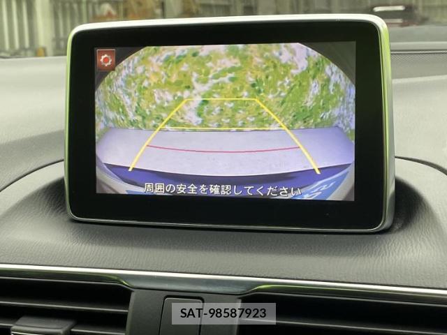Mazda AXELA 2015-08 7816385-12