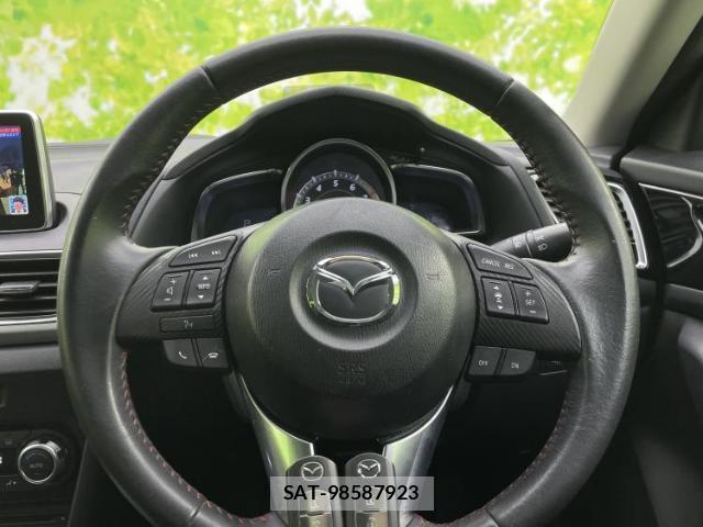 Mazda AXELA 2015-08 7816385-14