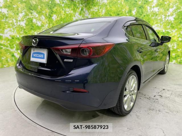 Mazda AXELA 2015-08 7816385-2