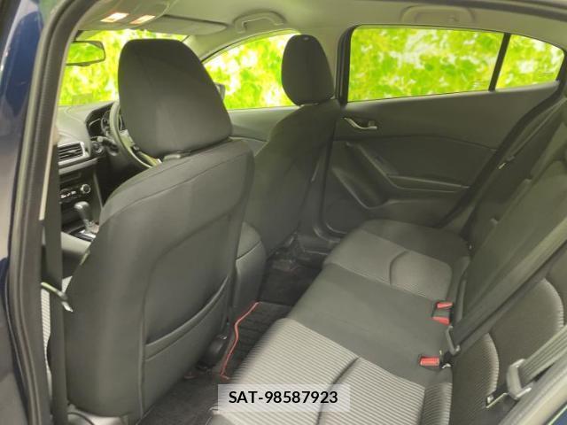 Mazda AXELA 2015-08 7816385-6