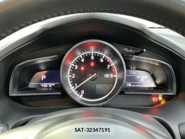 Mazda AXELA 2016-09 7821758-13