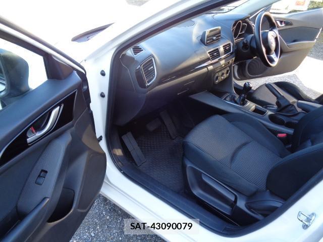 Mazda AXELA 2015-10 7822955-14