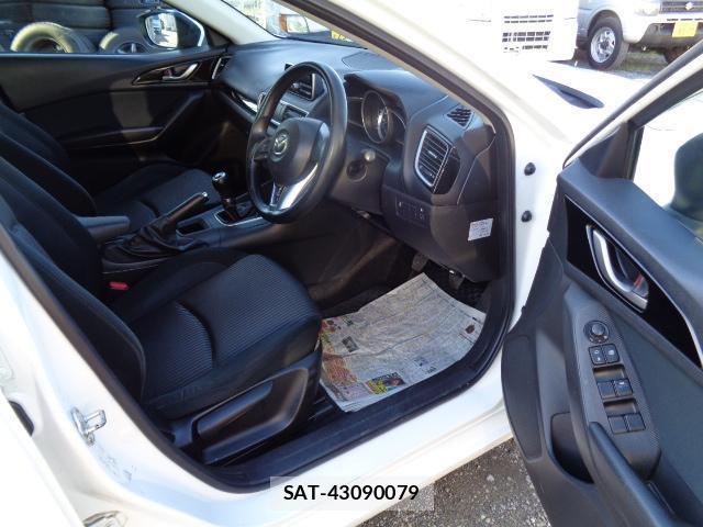 Mazda AXELA 2015-10 7822955-17