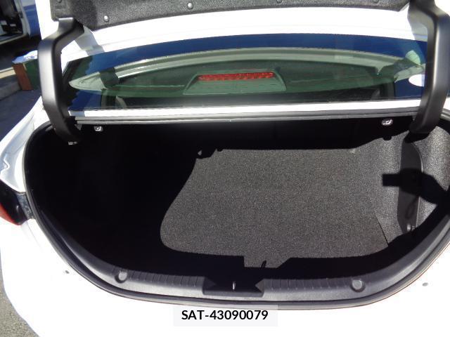 Mazda AXELA 2015-10 7822955-18