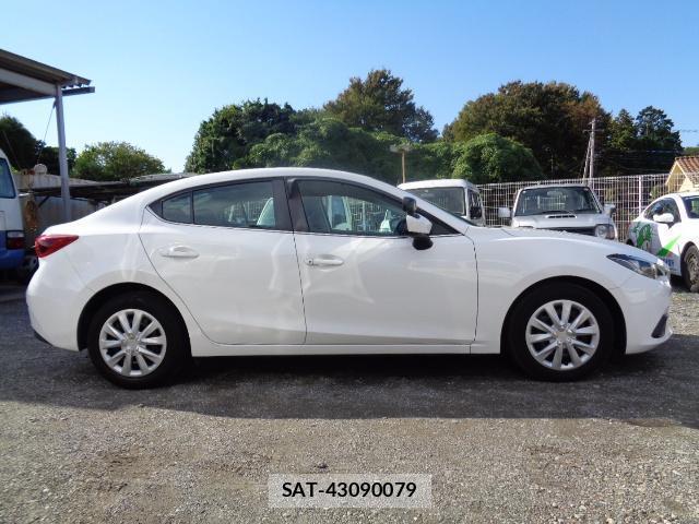 Mazda AXELA 2015-10 7822955-5