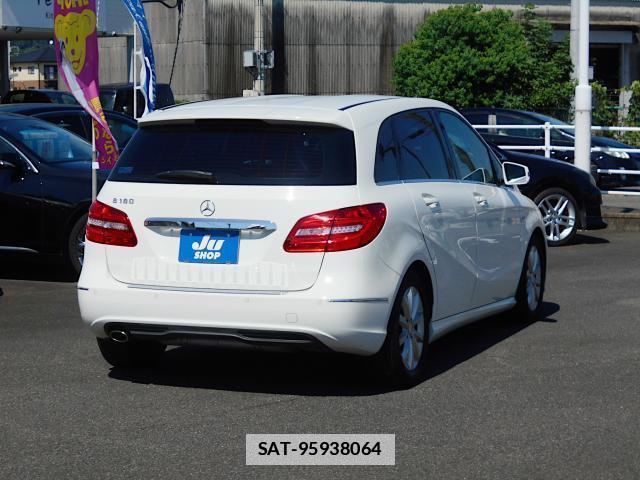 Mercedes Benz B-CLASS 2012-08 7812042-13