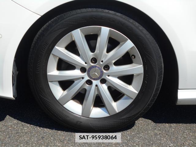 Mercedes Benz B-CLASS 2012-08 7812042-19