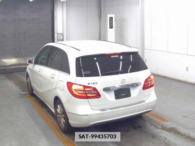 Mercedes Benz B-CLASS 2013-05 7814902-1