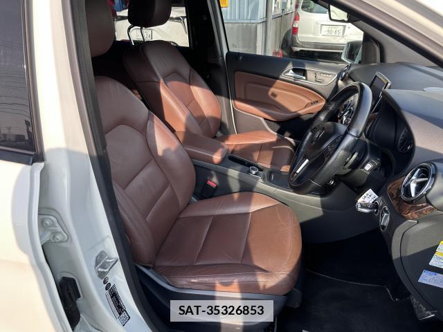 Mercedes Benz B-CLASS 2012-08 7817886-6