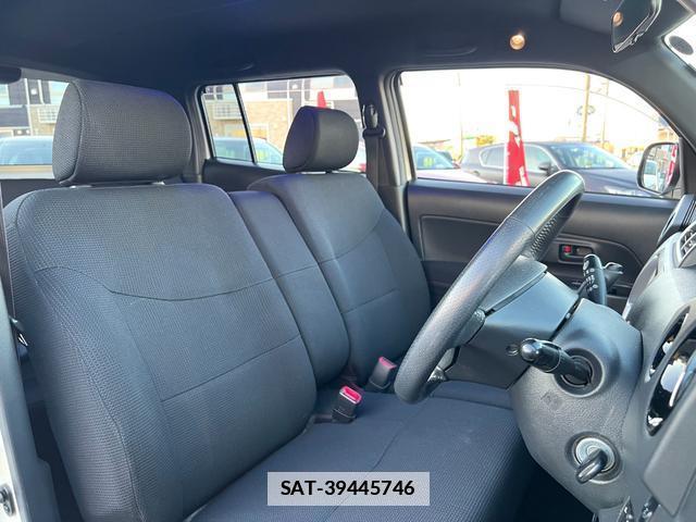 Toyota BB 2010-09 7819109-19