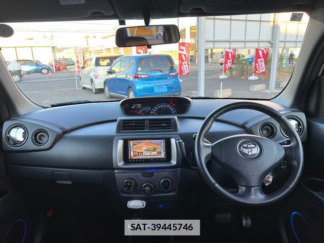 Toyota BB 2010-09 7819109-7