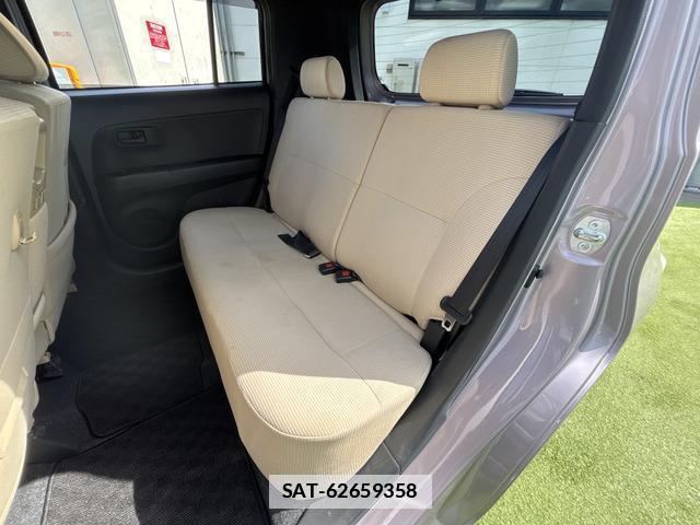 Toyota BB 2009-08 7819899-10