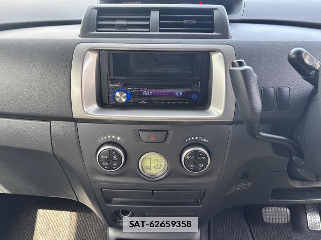 Toyota BB 2009-08 7819899-5