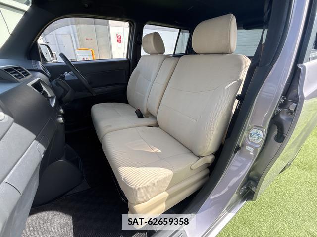 Toyota BB 2009-08 7819899-9