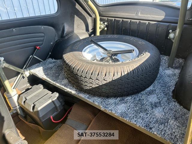 VolksWagen BEETLE 2014-05 7820852-3