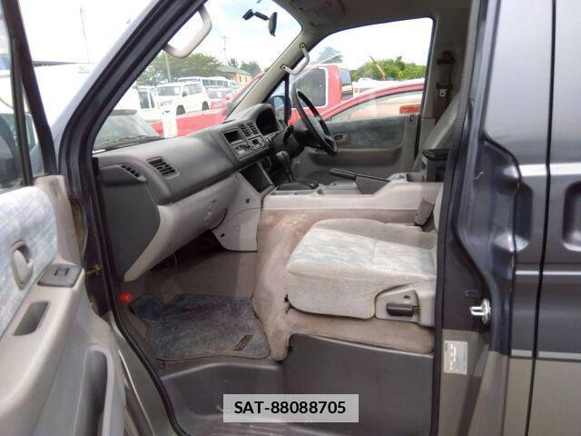 Mazda BONGO FRIENDEE 1997-03 7814059-2