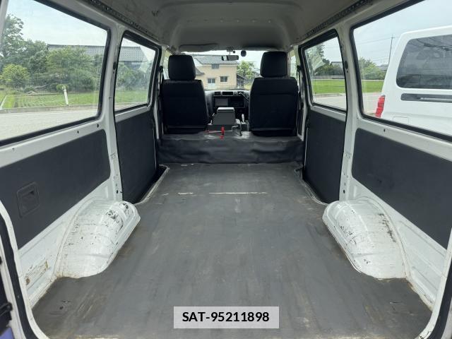 Mazda BONGO VAN 2019-01 7811935-13