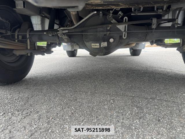 Mazda BONGO VAN 2019-01 7811935-9