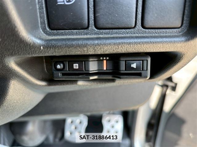 Mazda BONGO VAN 2023-10 7812383-18