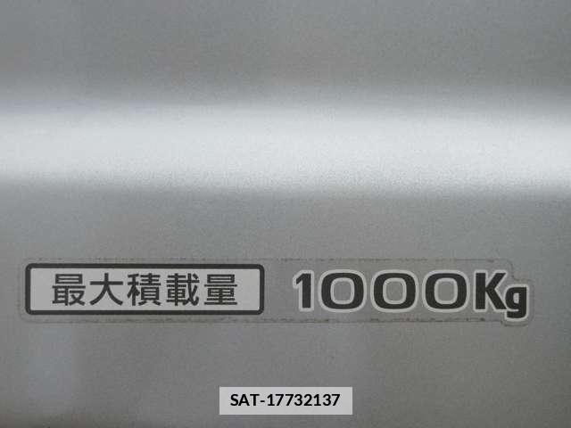 Mazda BONGO VAN 2017-03 7813532-16
