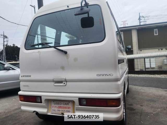 Mitsubishi BRAVO 1995 7813063-6
