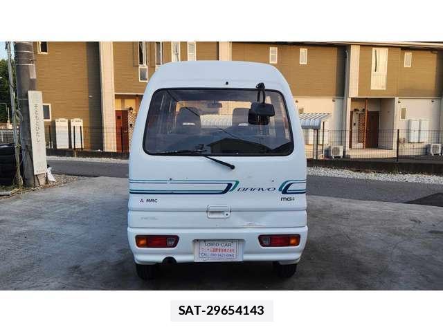 Mitsubishi BRAVO 1993 7813082-1