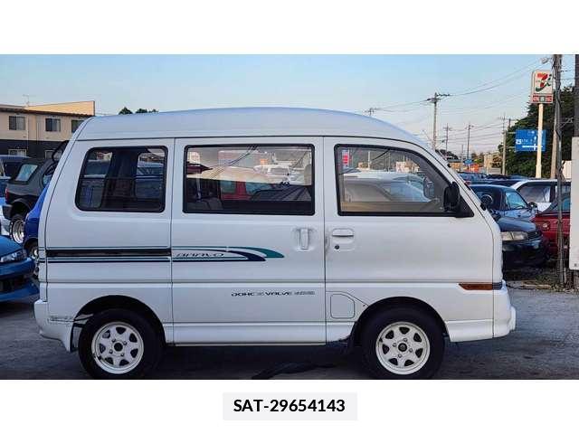 Mitsubishi BRAVO 1993 7813082-3