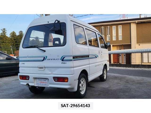 Mitsubishi BRAVO 1993 7813082-6