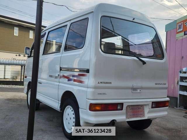 Mitsubishi BRAVO 1994 7813104-11