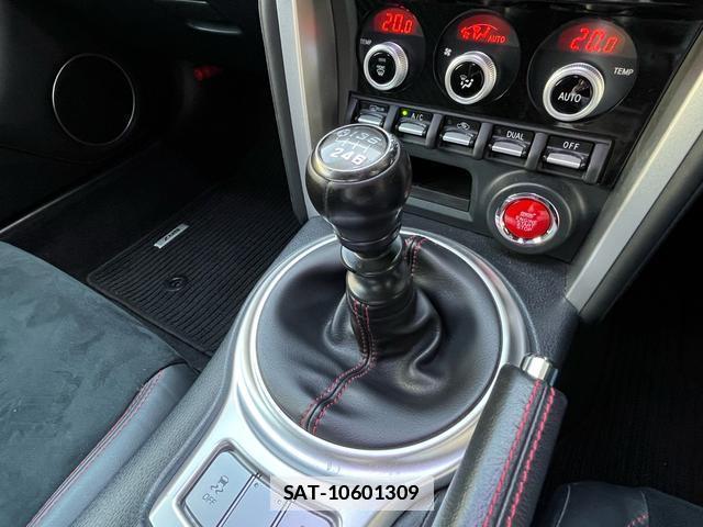 Subaru BRZ 2018-09 7813745-7